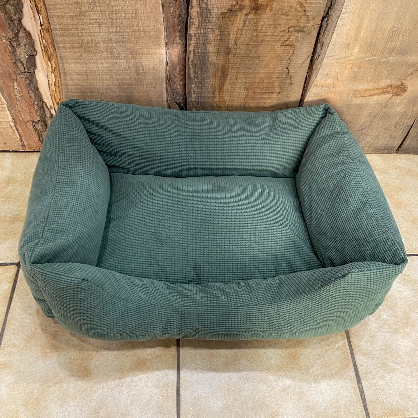 Cordbett grün
