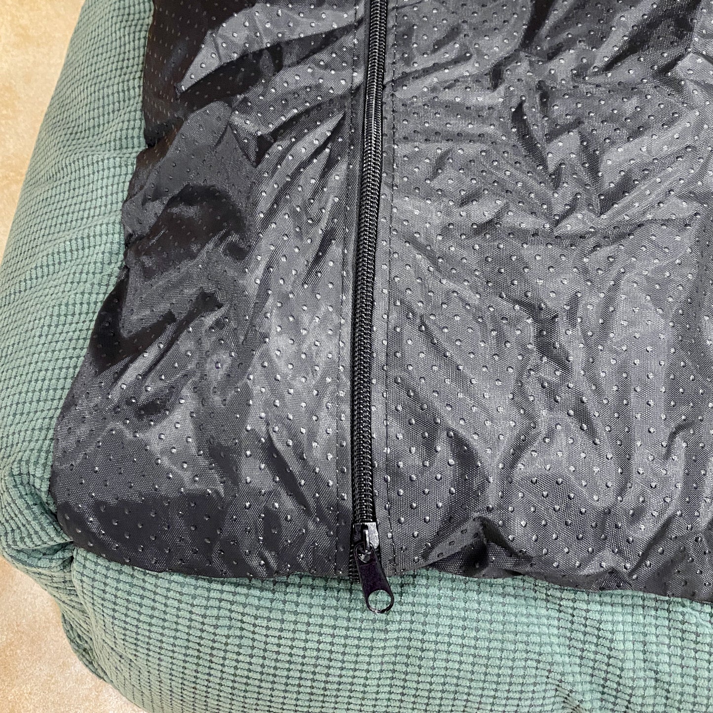 Cordbett grün
