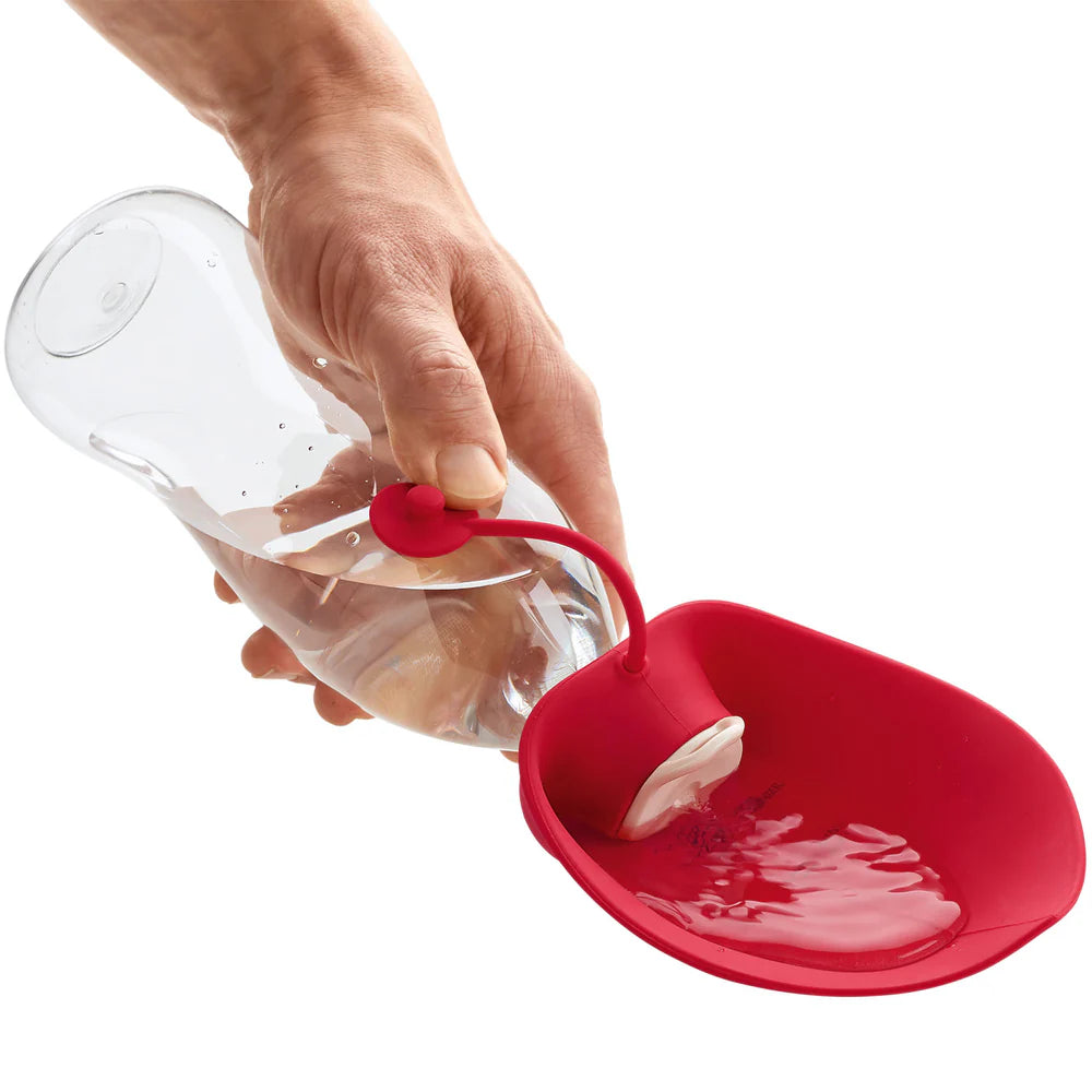 Outdoor Trinkflasche mit Silikonnapf rot
