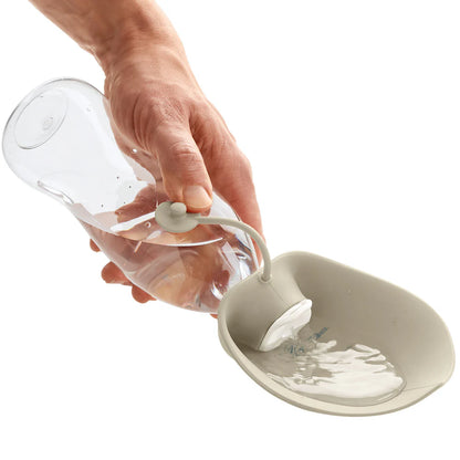 Outdoor Trinkflasche mit Silikonnapf beige