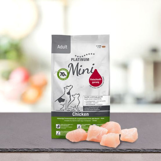 Adult Chicken Mini 900g